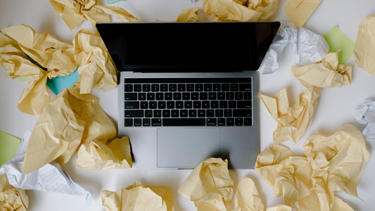 Feeling Swamped? 5 Signs You’re Ready to Hire a Virtual Assistant